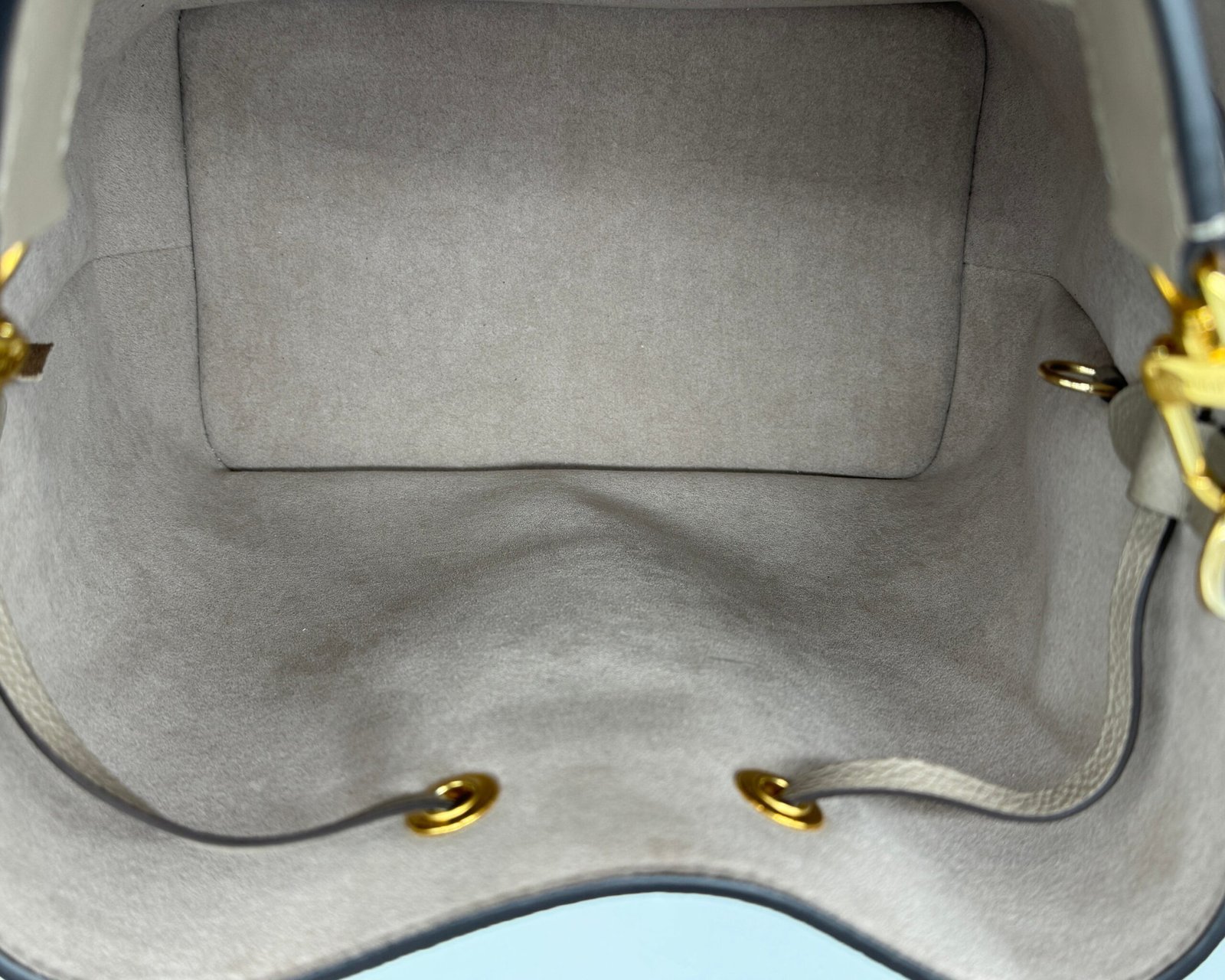 Fashion Bags - Louis Vuitton - Image 25