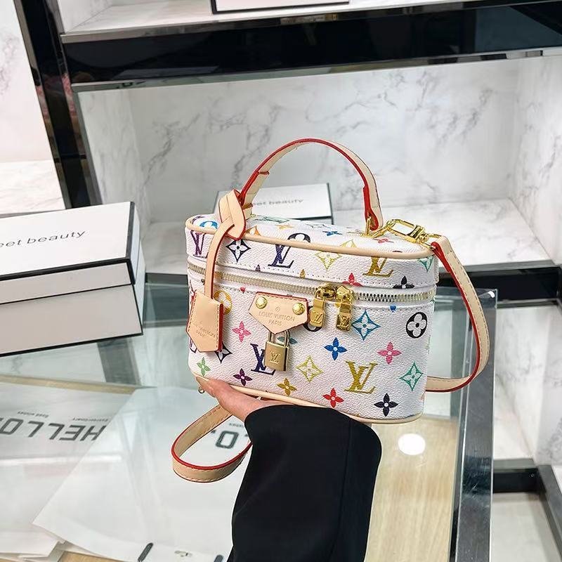 Elegant monogram -Totentox - Louis Vuitton - Image 8