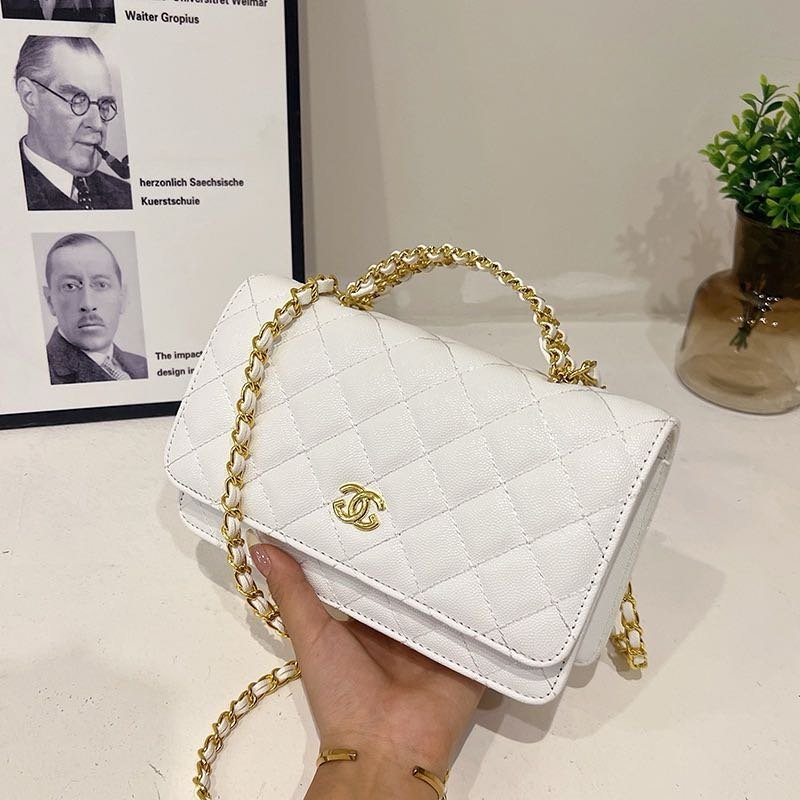 Writing pocket on chains shiny lambing beads Goldton Metall - Chanel - Image 4