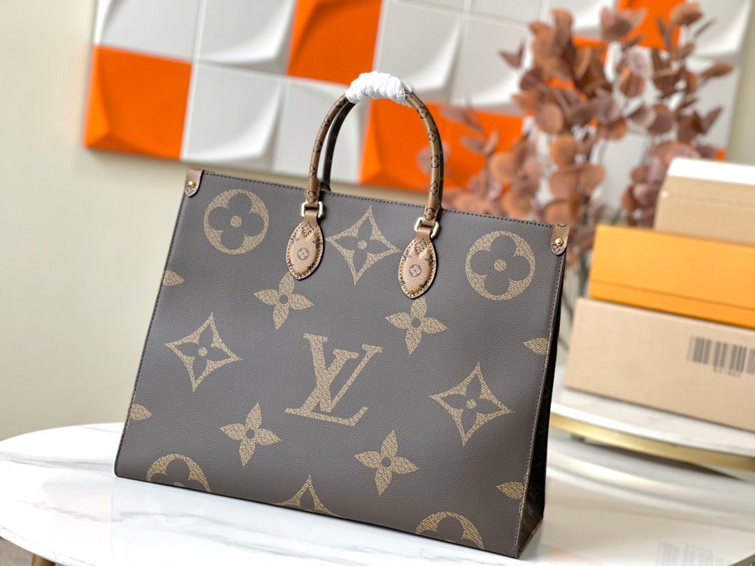 Luxury Extra Large Capacity Bag - Louis Vuitton