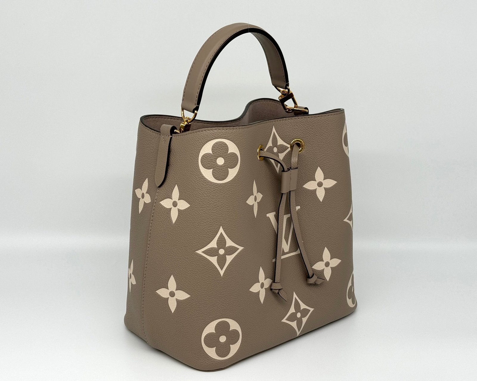 Fashion Bags - Louis Vuitton - Image 3